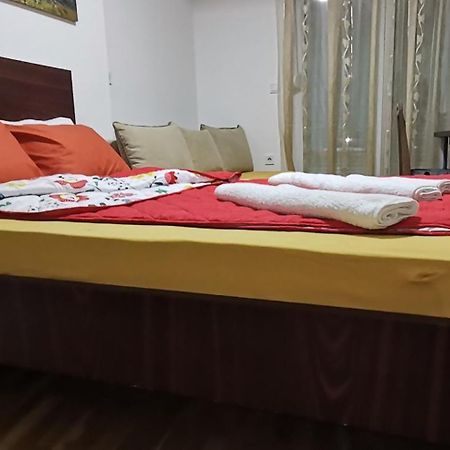 Center Apartment Delfina Ohrid Exteriör bild